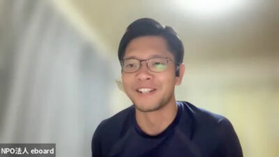 インタビューの様子_2